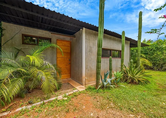 Modern Jungle Retreat W Detached Guest Near * Tamarindo